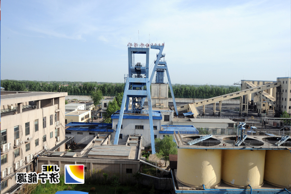 【新闻通讯】紧张有序的28小时