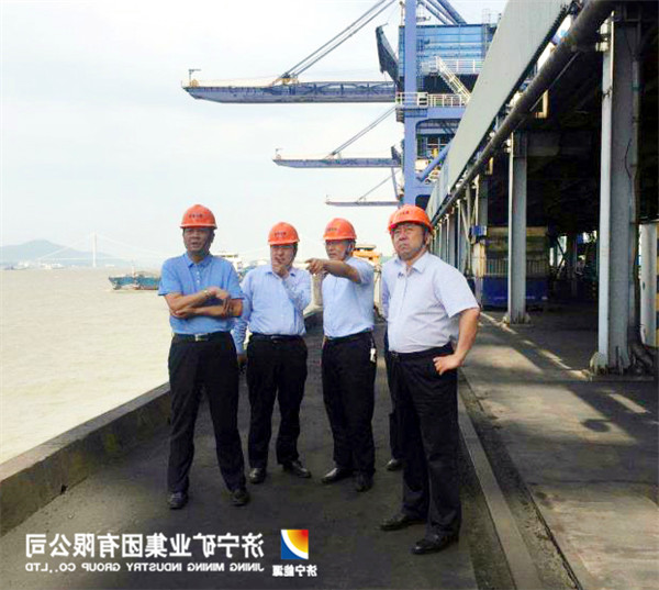 集团公司总经理张广宇带队到京杭运河、长江两岸四大港务集团公司考察调研