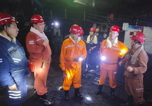 刘宗顺一行到金源煤矿进行安全生产许可验收