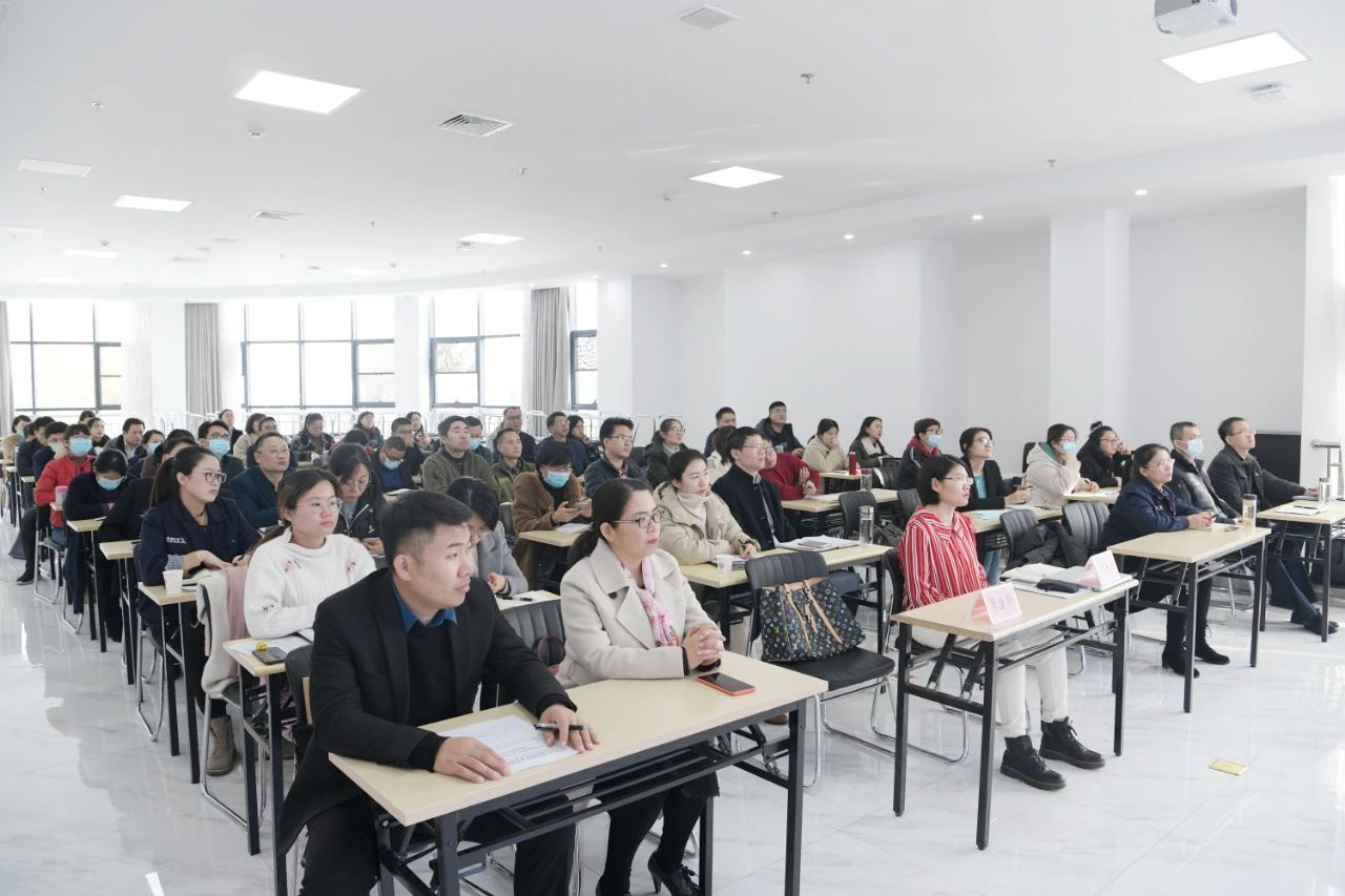 1606447019669287.jpg 集团公司举办千户集团企业税务风险管理专题培训2.jpg