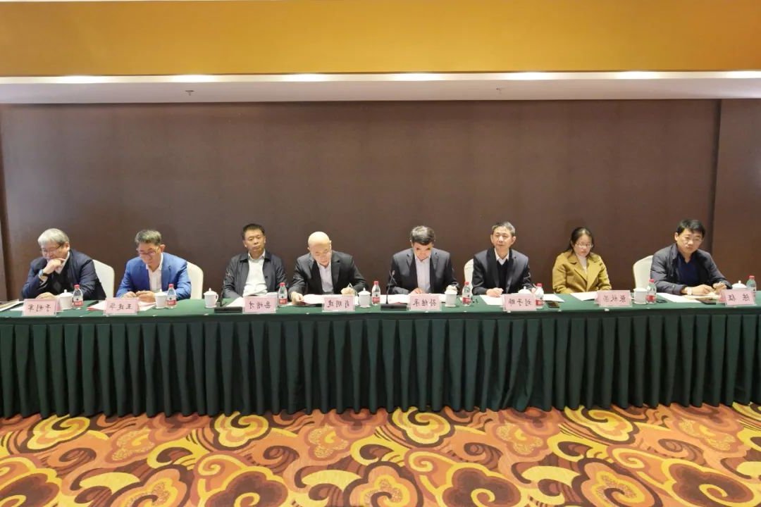 1606617093829609.jpg 济宁能源港航集团梁山钢铁物流加工基地建设项目签约仪式隆重举行6.jpg