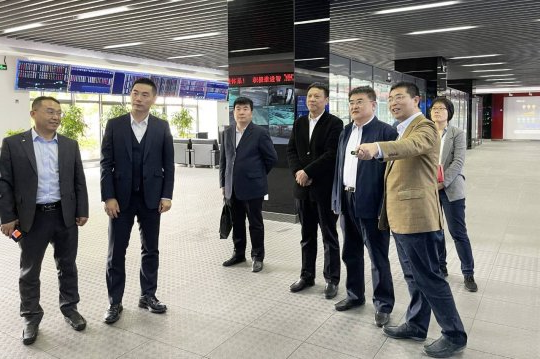 张广宇陪同丰家雷到上海钢联洽谈合作