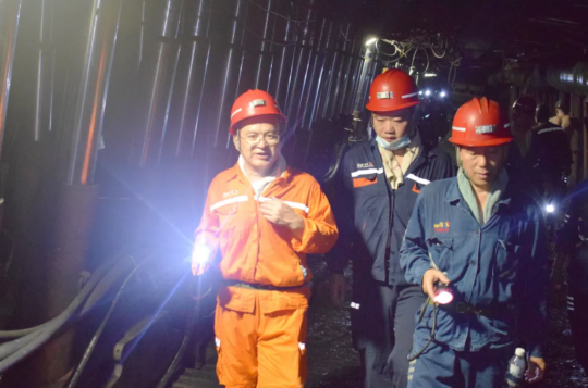 马金平到金桥煤矿检查指导安全生产、高盐水治理工作