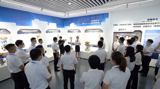 市国资委中青年干部培训班学员到济宁能源企业调研