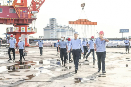 济宁能源召开港航重点项目现场办公会