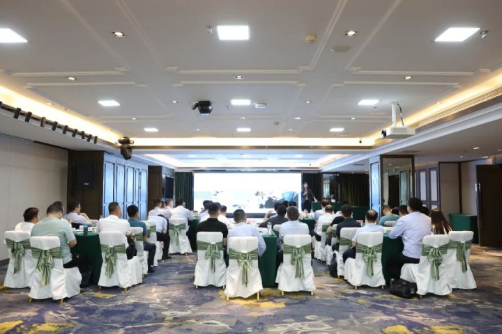 清华大学中高层领导力提升培训班圆满结束