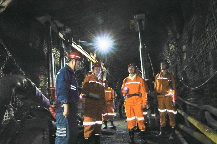 王崇景到义桥煤矿调研指导工作